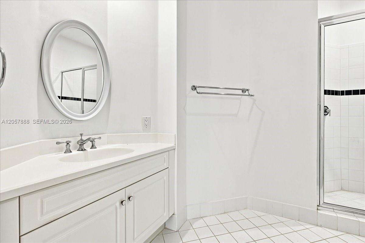 996 Sanibel Dr, Hollywood, FL 33019 - For Sale photo 19