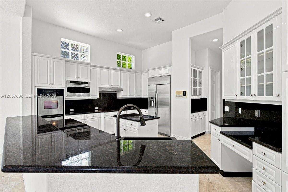996 Sanibel Dr, Hollywood, FL 33019 - For Sale photo 7