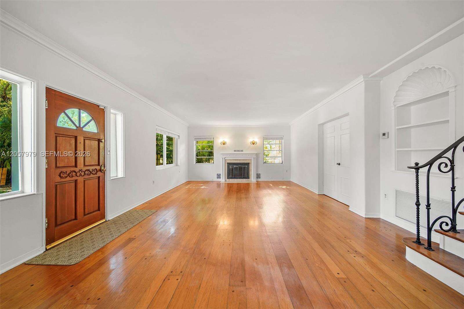 5842 Alton Rd, Miami Beach, FL 33140 - For Sale photo 2