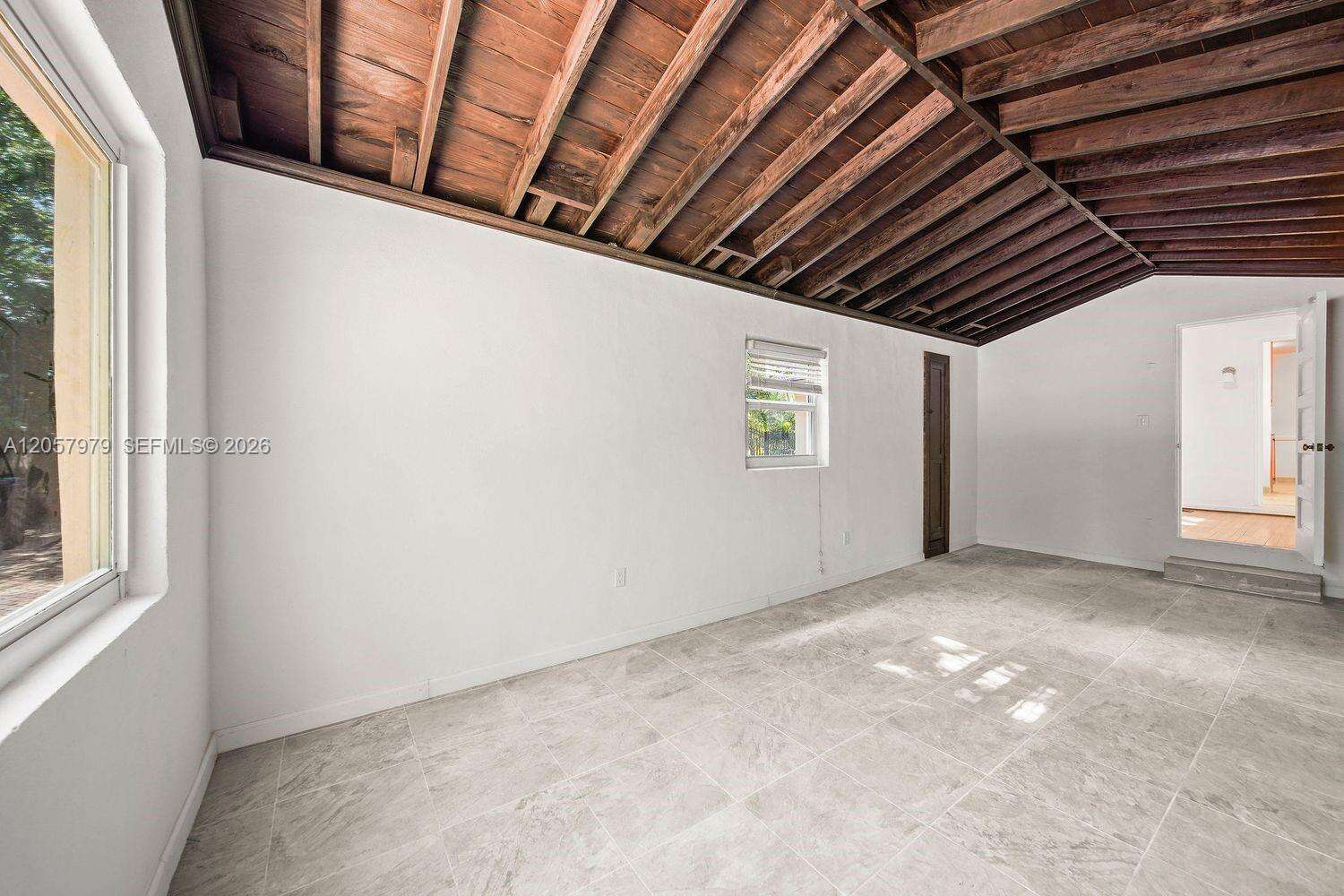 5842 Alton Rd, Miami Beach, FL 33140 - For Sale photo 15