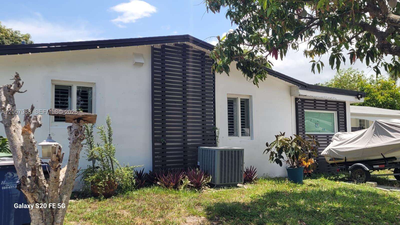 701 4th Ct, Hallandale Beach, FL 33009 - For Sale photo 3