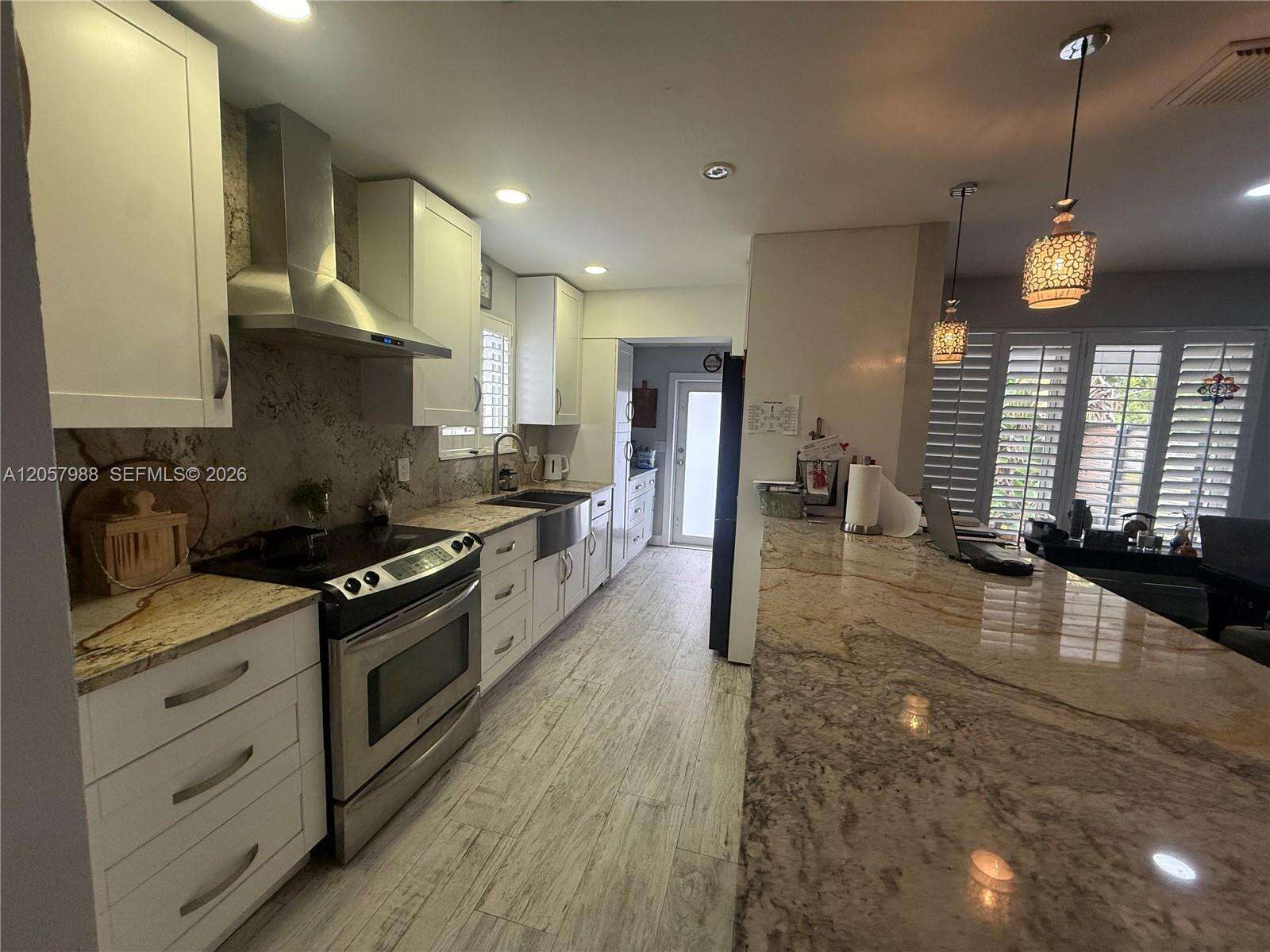 701 4th Ct, Hallandale Beach, FL 33009 - For Sale photo 21