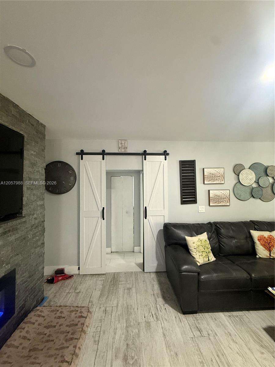 701 4th Ct, Hallandale Beach, FL 33009 - For Sale photo 32