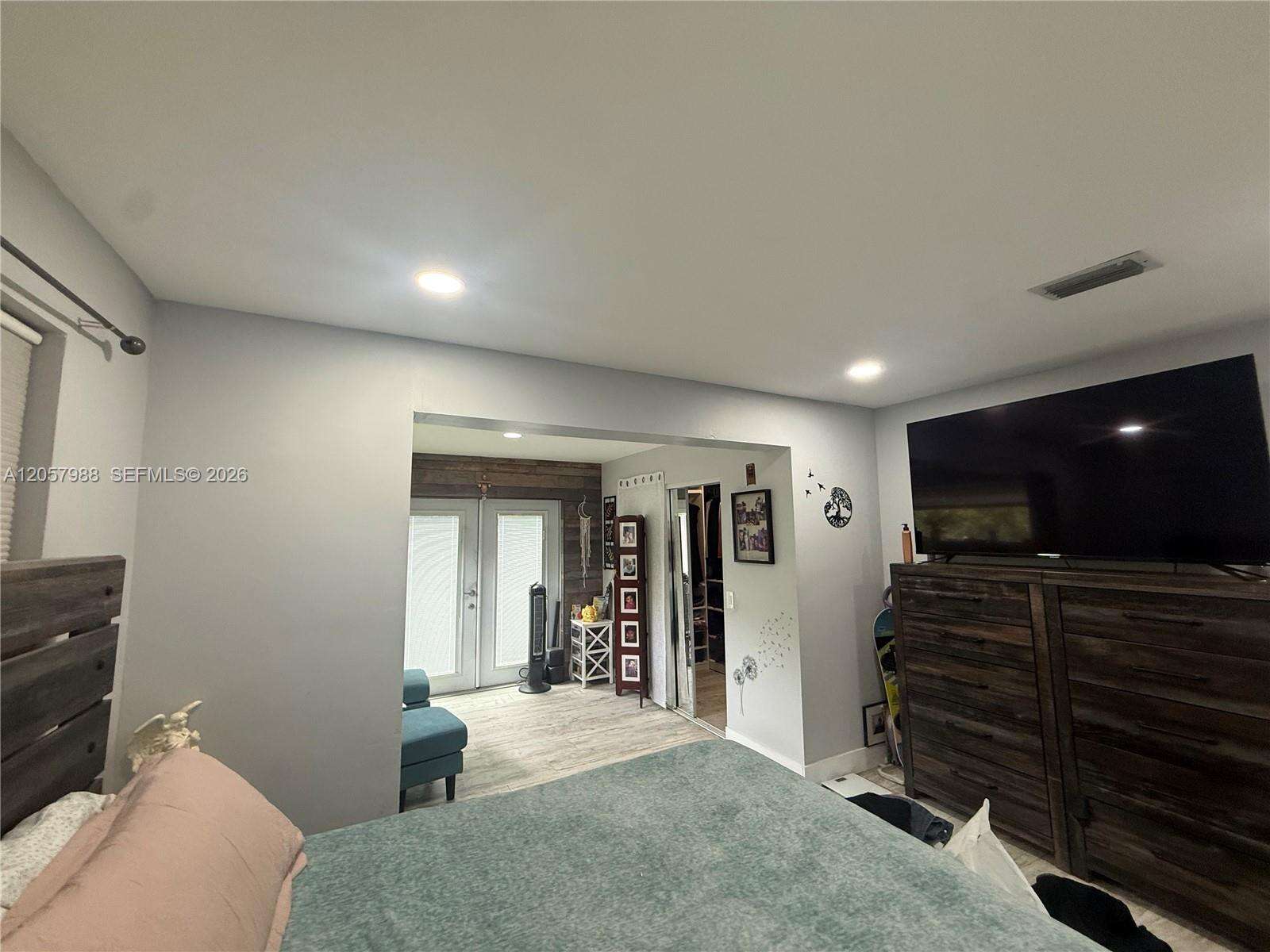 701 4th Ct, Hallandale Beach, FL 33009 - For Sale photo 36