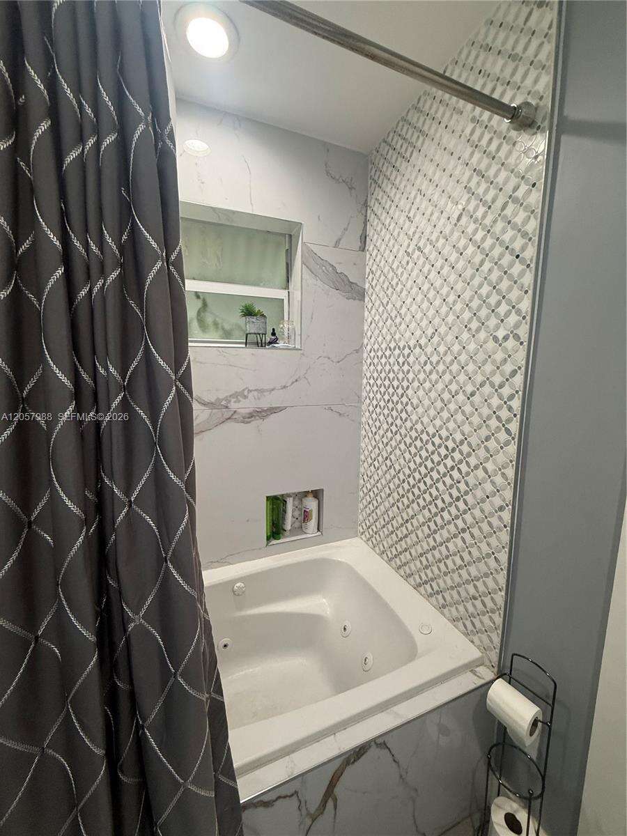 701 4th Ct, Hallandale Beach, FL 33009 - For Sale photo 42