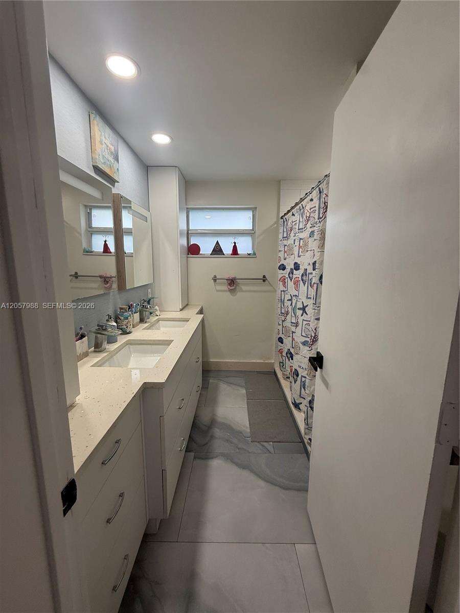 701 4th Ct, Hallandale Beach, FL 33009 - For Sale photo 47