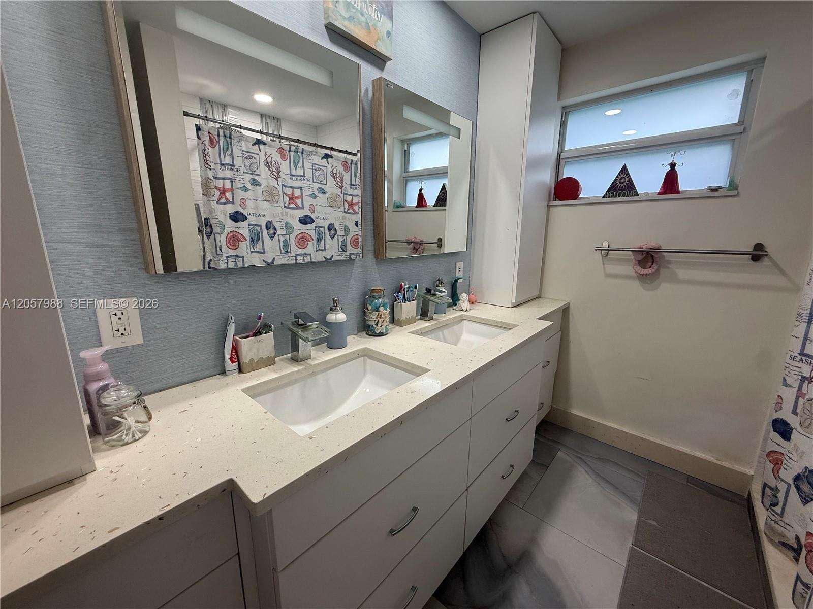 701 4th Ct, Hallandale Beach, FL 33009 - For Sale photo 48