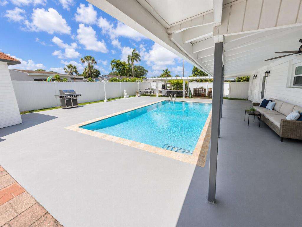 7120 13th, Pembroke Pines, FL 33023 - For Sale photo 3
