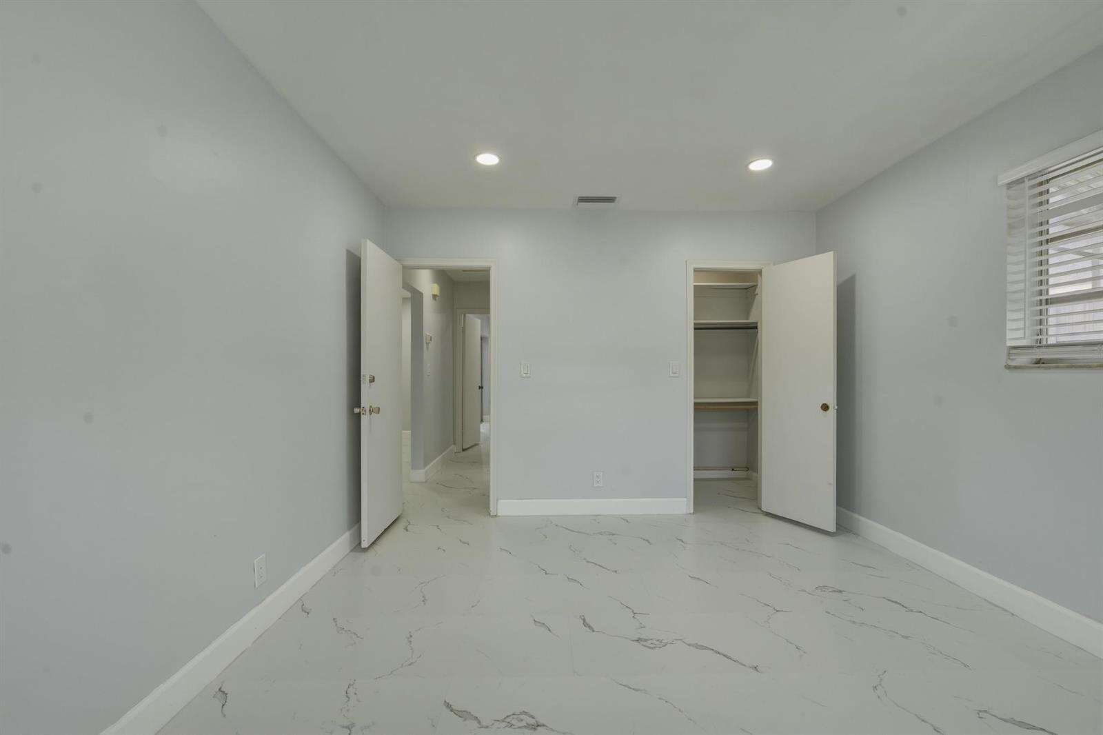 1114 Johnson, Hollywood, FL 33019 - For Sale photo 11