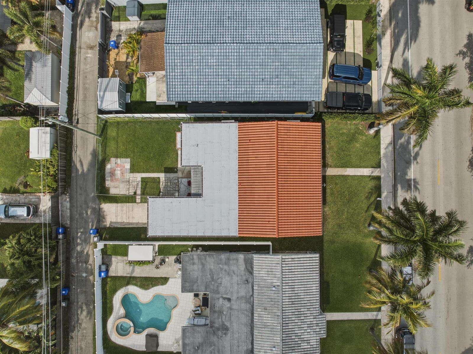 1114 Johnson, Hollywood, FL 33019 - For Sale photo 3