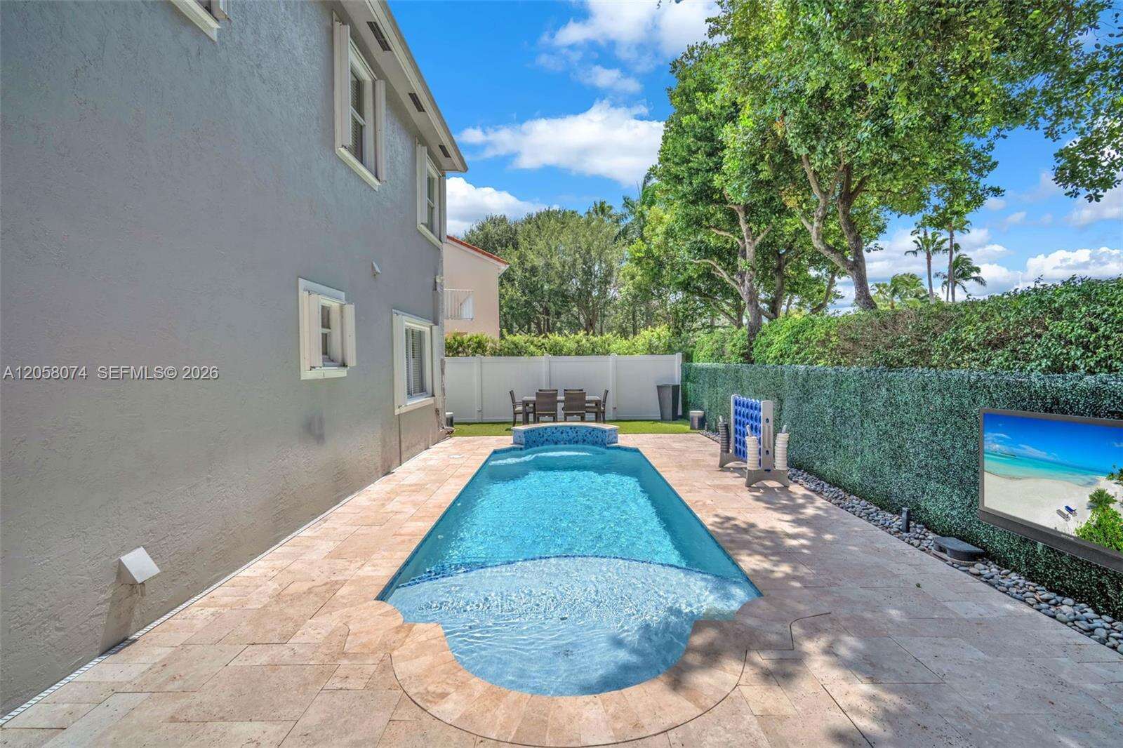 7565 19th Dr, Pembroke Pines, FL 33024 - For Sale photo 44