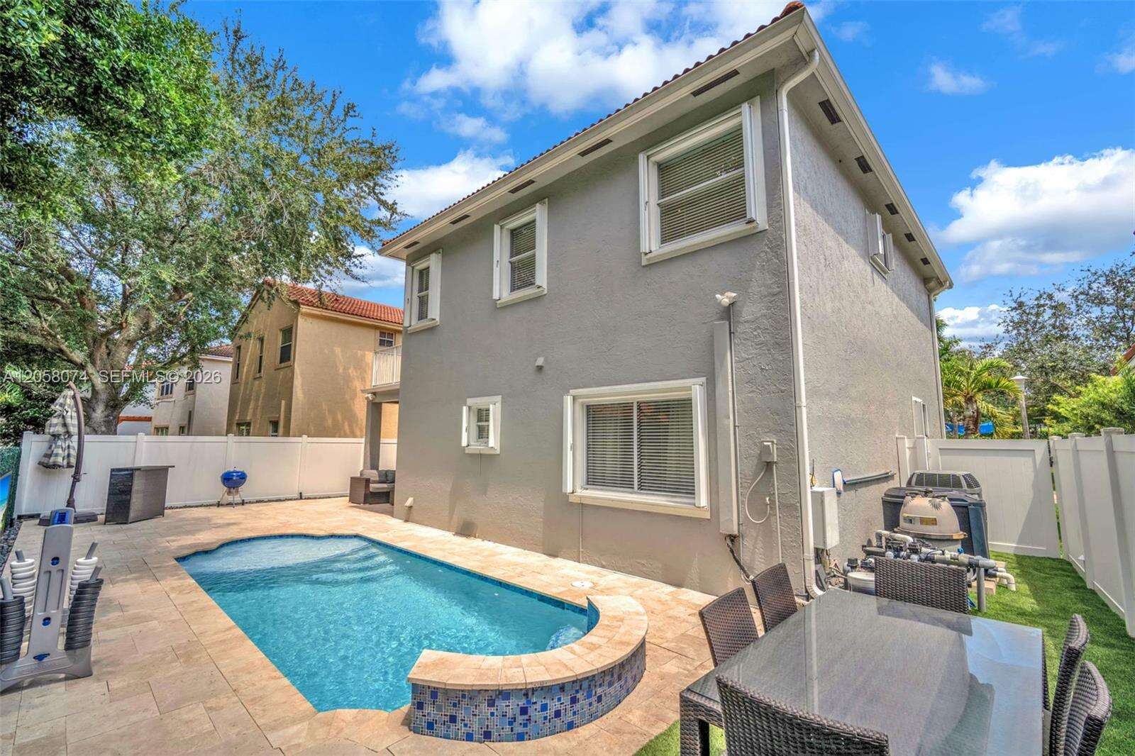 7565 19th Dr, Pembroke Pines, FL 33024 - For Sale photo 45
