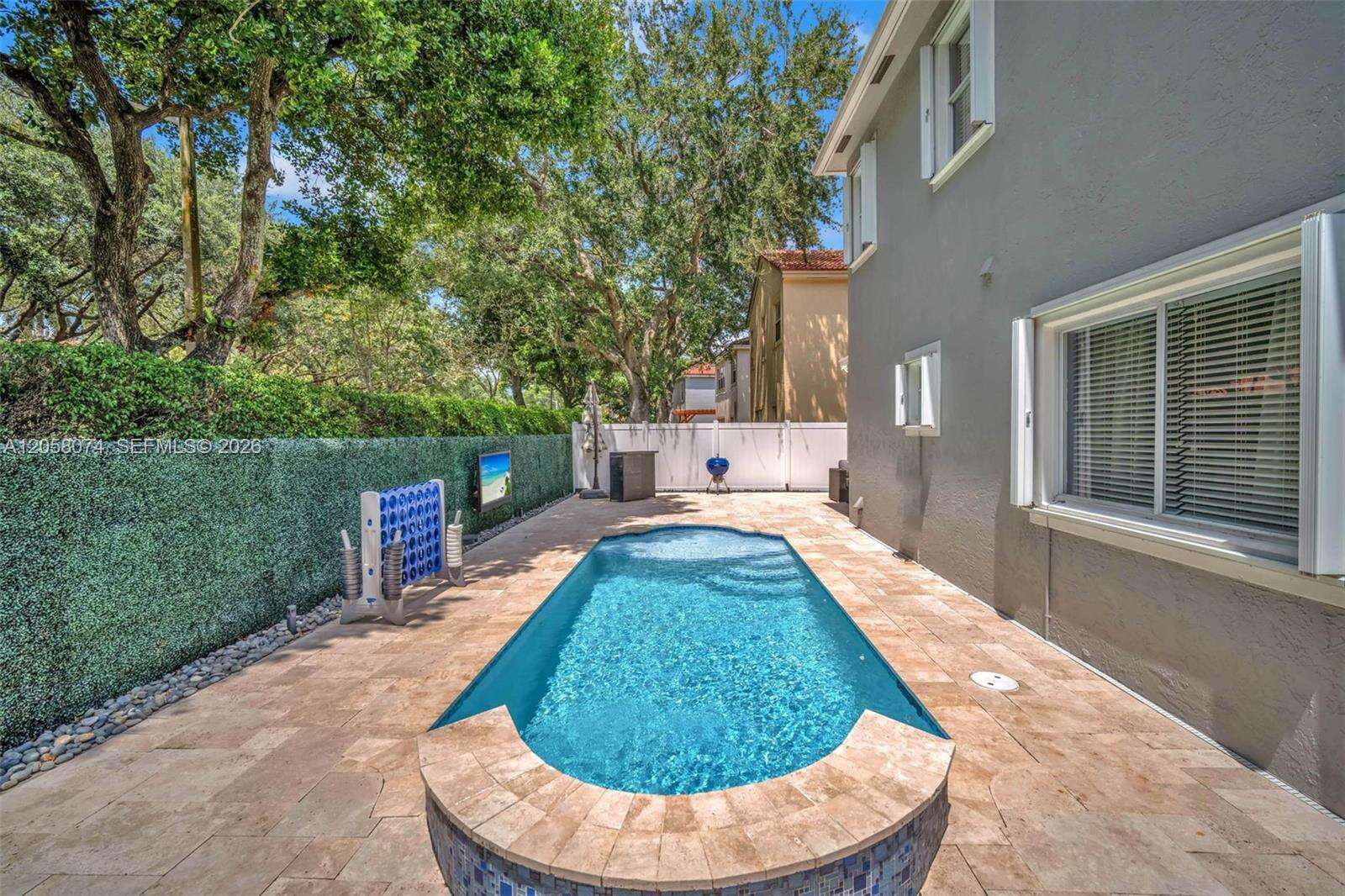 7565 19th Dr, Pembroke Pines, FL 33024 - For Sale photo 46
