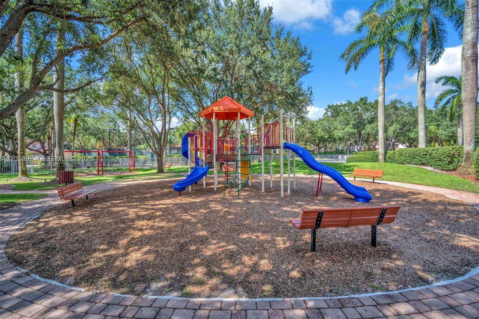7565 19th Dr, Pembroke Pines, FL 33024 - For Sale photo 53