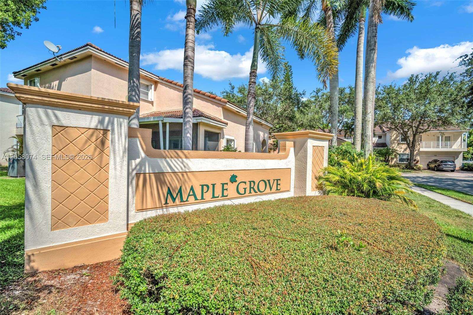 7565 19th Dr, Pembroke Pines, FL 33024 - For Sale photo 58