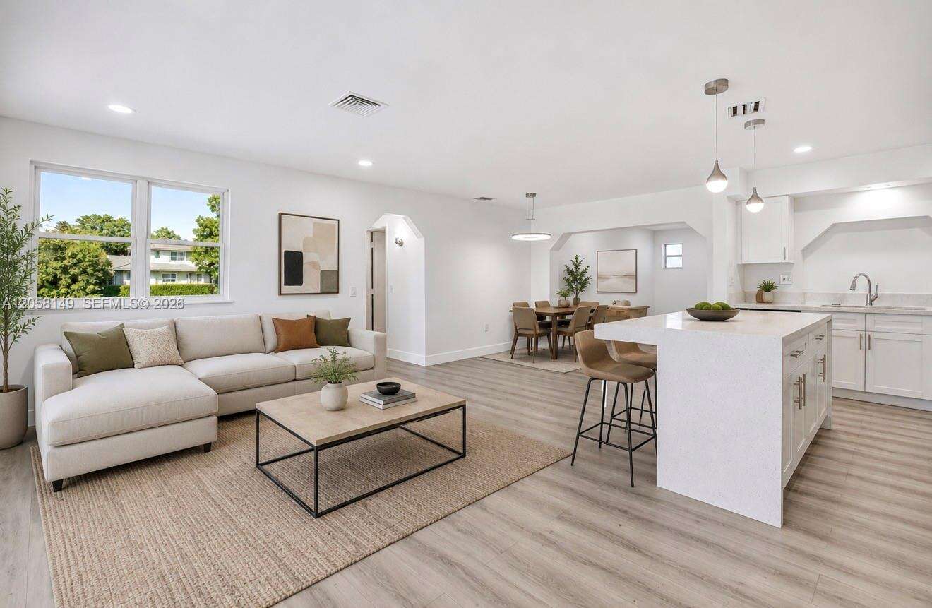 8720 11th St, Pembroke Pines, FL 33024 - For Sale photo 2
