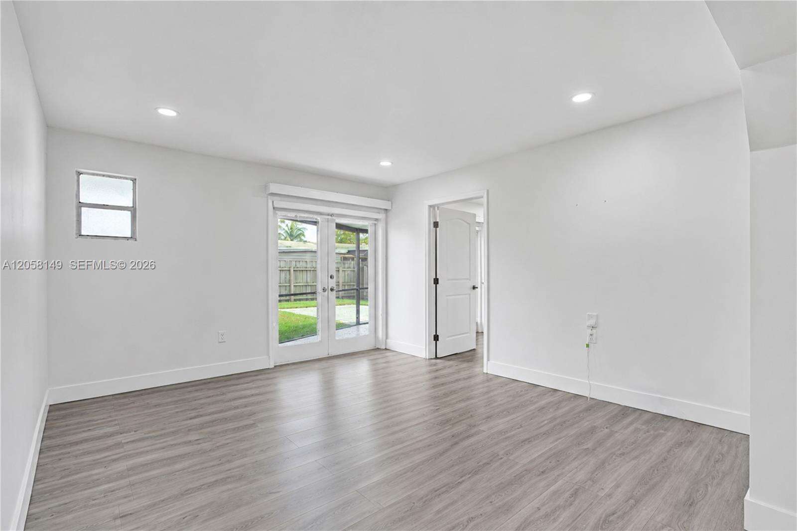 8720 11th St, Pembroke Pines, FL 33024 - For Sale photo 24