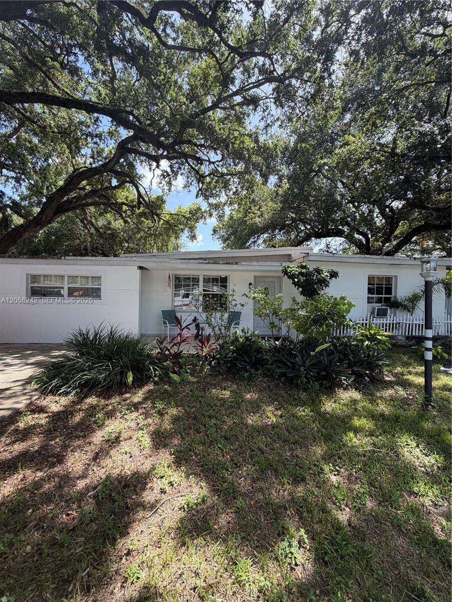 107 Edmund Rd, West Park, FL 33023 - For Sale photo 2