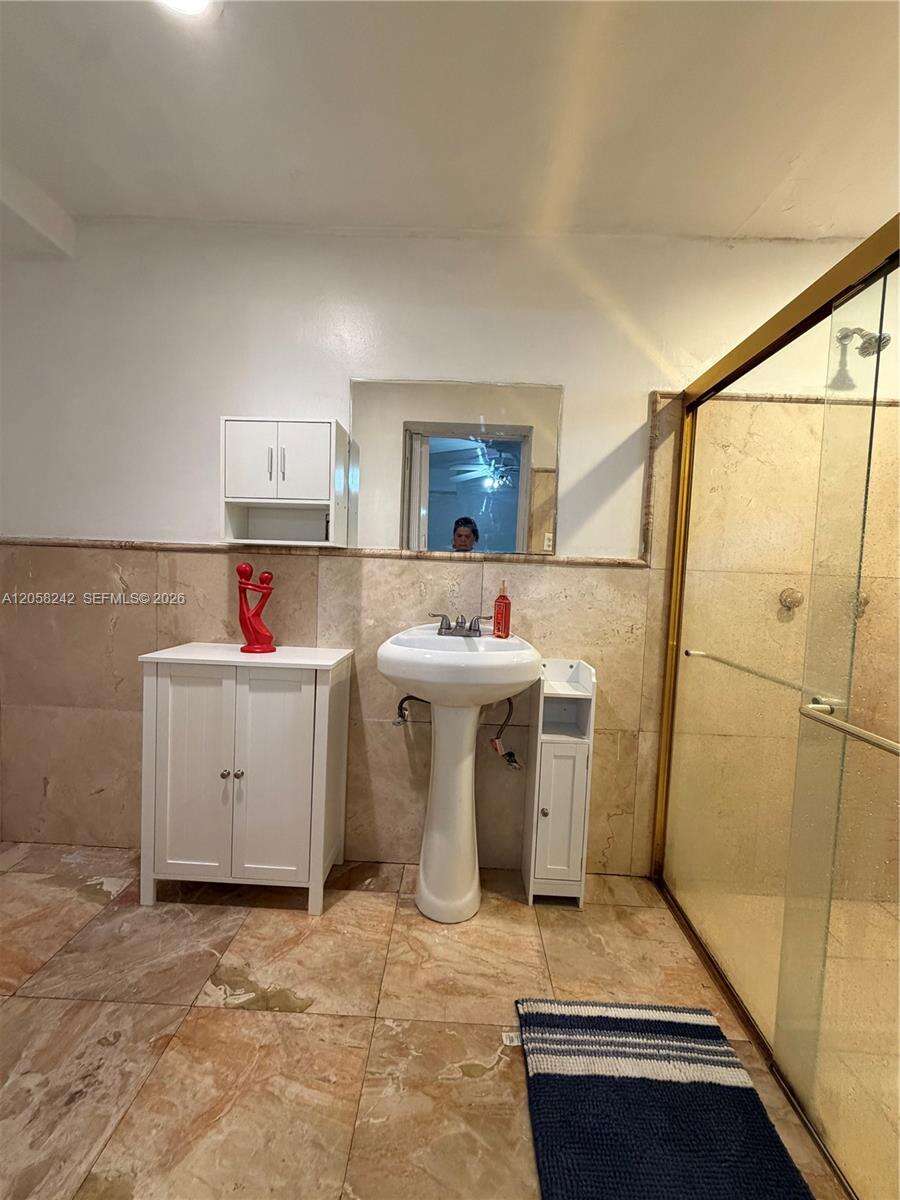 107 Edmund Rd, West Park, FL 33023 - For Sale photo 11
