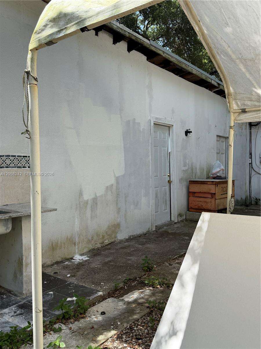 107 Edmund Rd, West Park, FL 33023 - For Sale photo 17