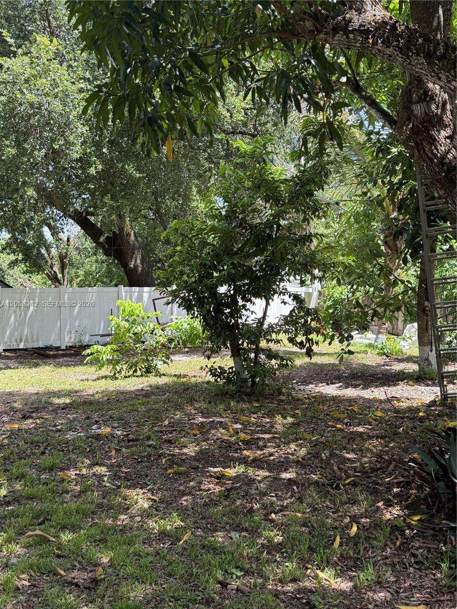 107 Edmund Rd, West Park, FL 33023 - For Sale photo 19