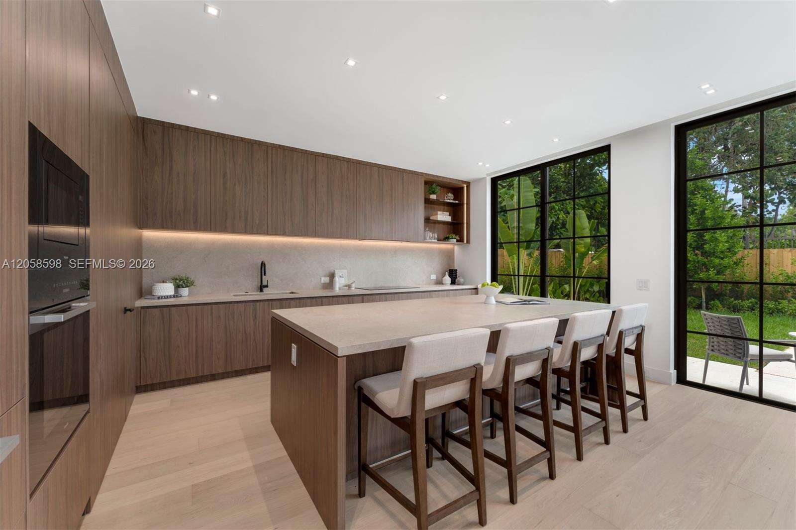 3352 Charles Ave, Miami, FL 33133 - For Sale photo 3