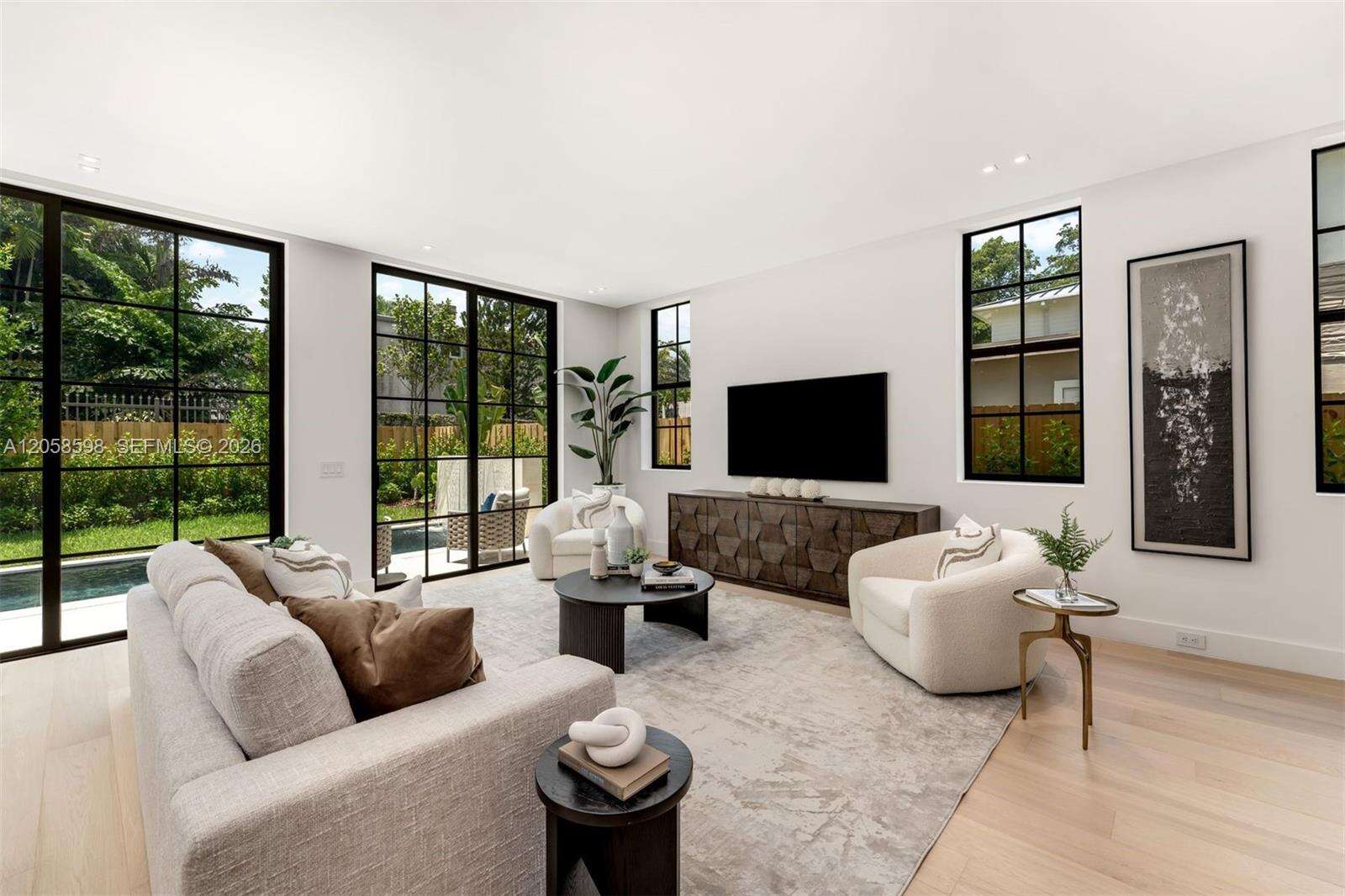 3352 Charles Ave, Miami, FL 33133 - For Sale photo 5