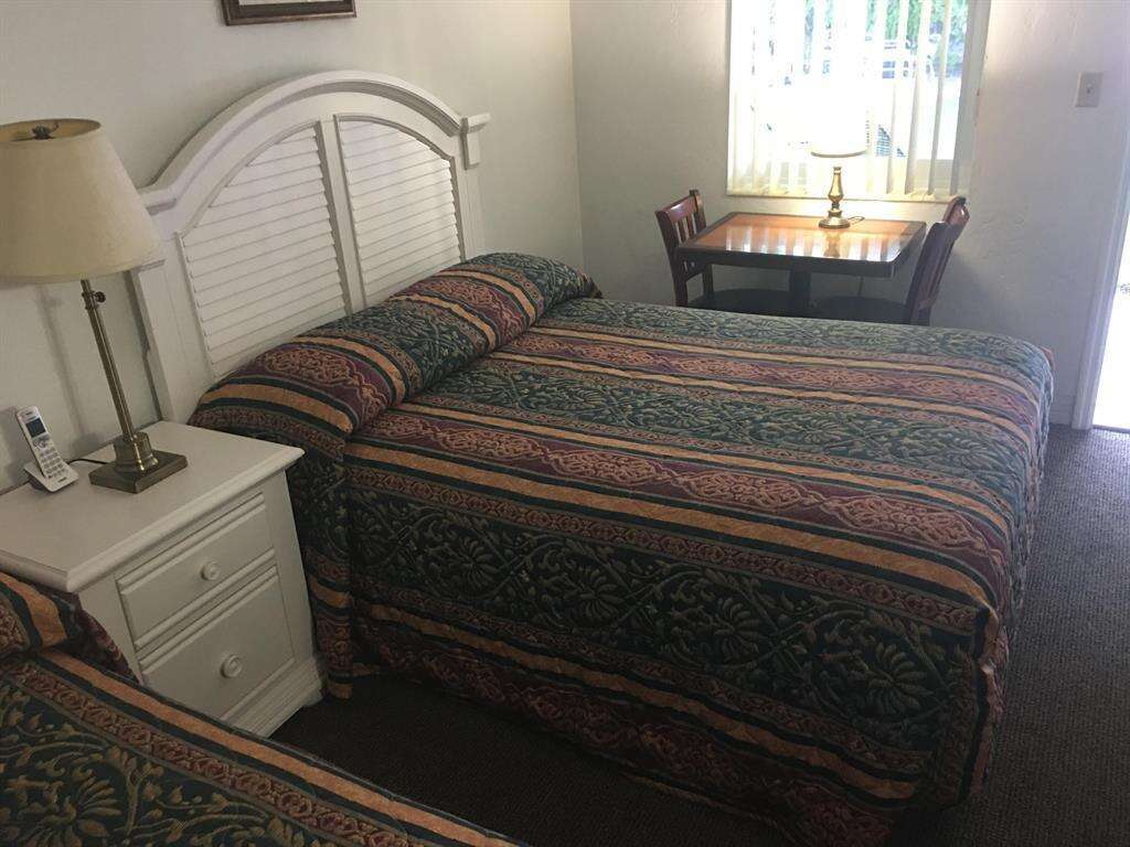 1743 Rodman, Hollywood, FL 33020 - For Sale photo 8