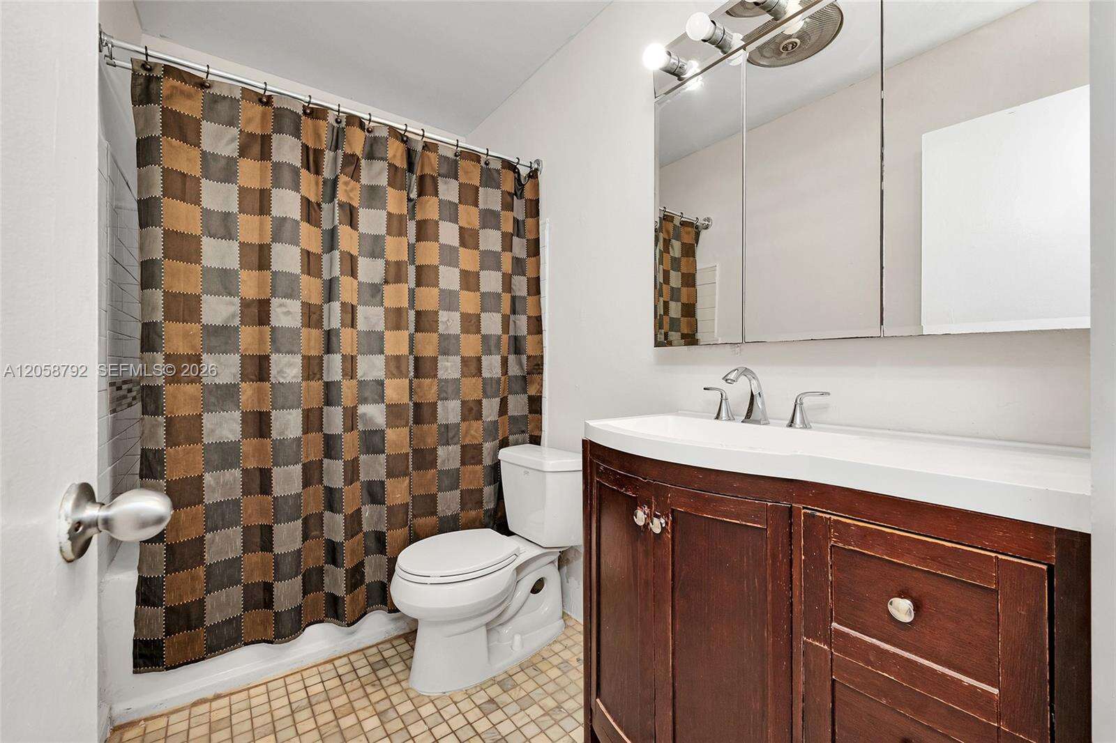 220 65th Ave, Pembroke Pines, FL 33023 - For Sale photo 13