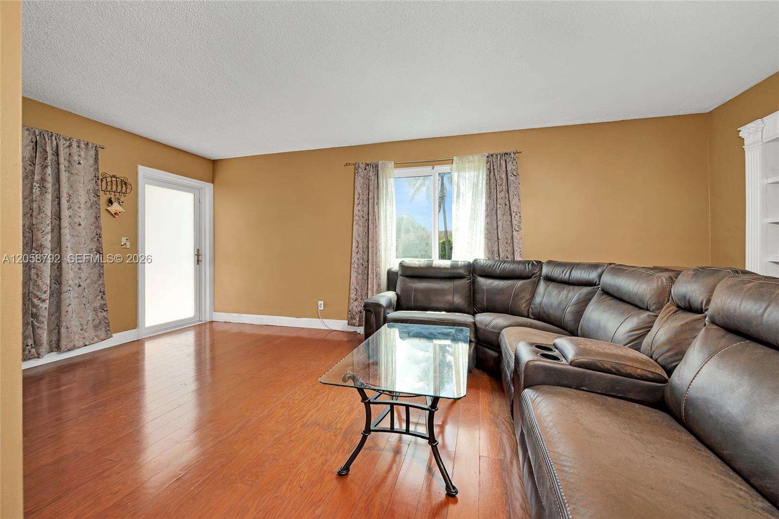 220 65th Ave, Pembroke Pines, FL 33023 - For Sale photo 4