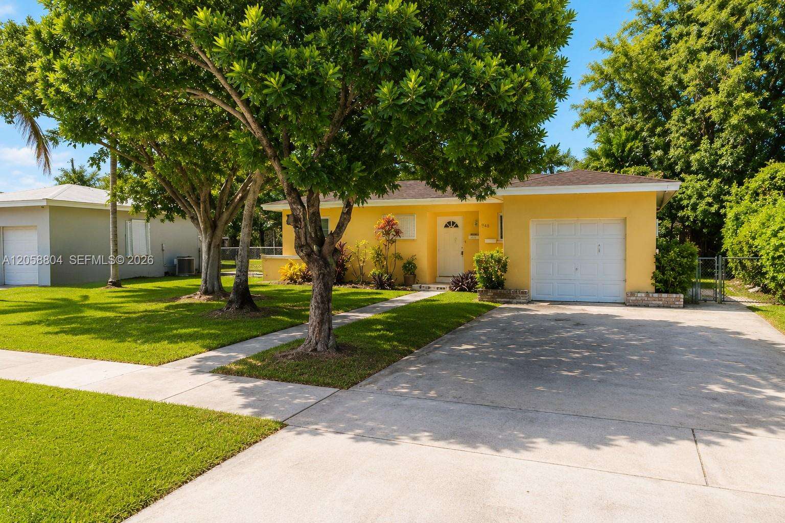 948 9th Ct, Homestead, FL 33030 - For Sale photo 3