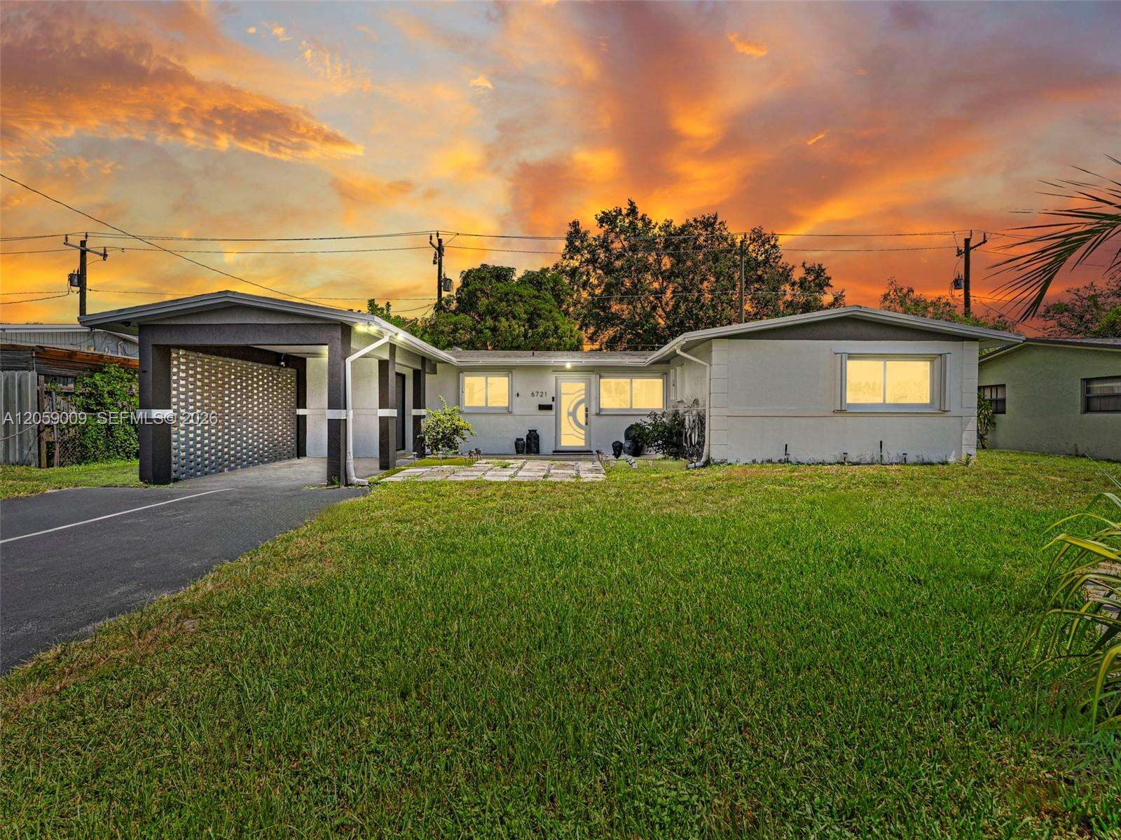 6721 Allen St, Hollywood, FL 33024 - Pending Sale photo 1