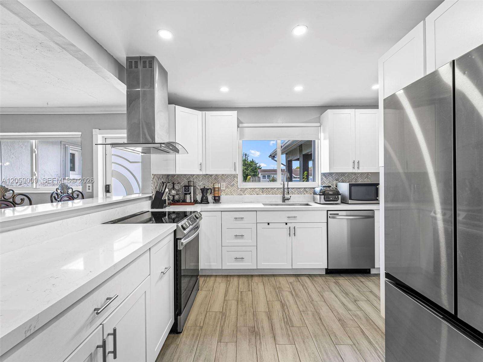 6721 Allen St, Hollywood, FL 33024 - Pending Sale photo 12