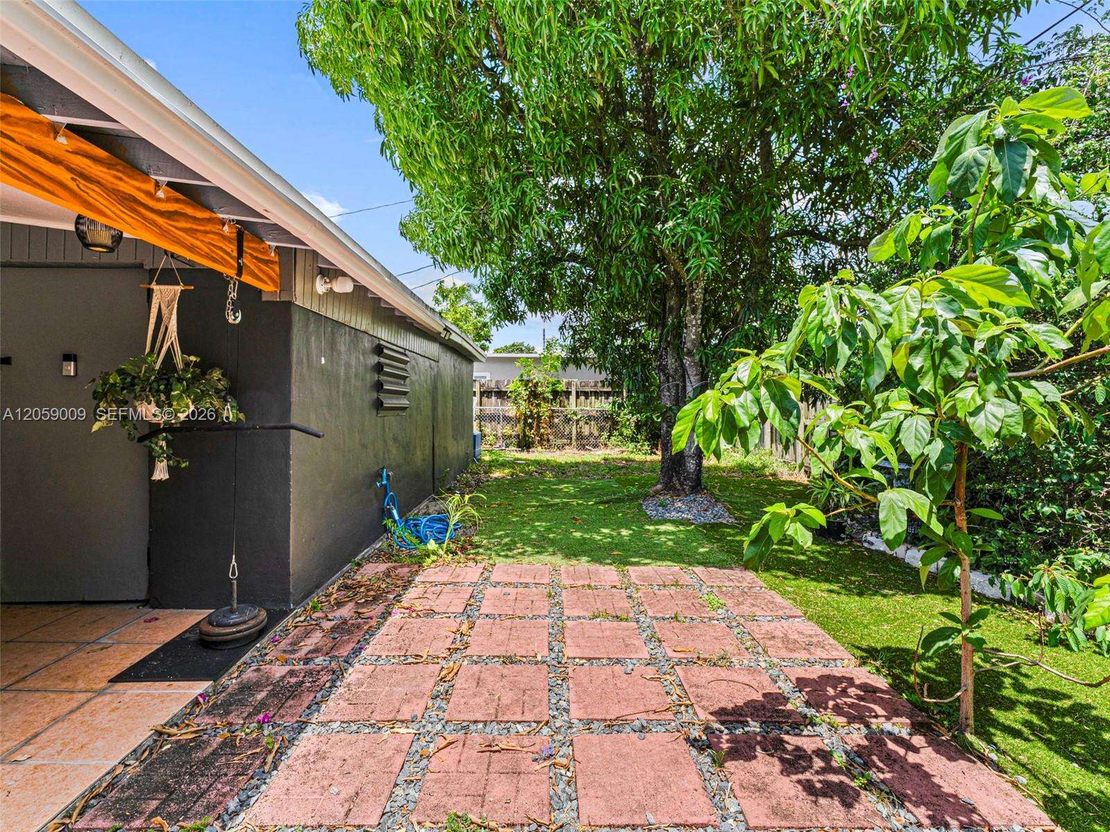 6721 Allen St, Hollywood, FL 33024 - Pending Sale photo 30