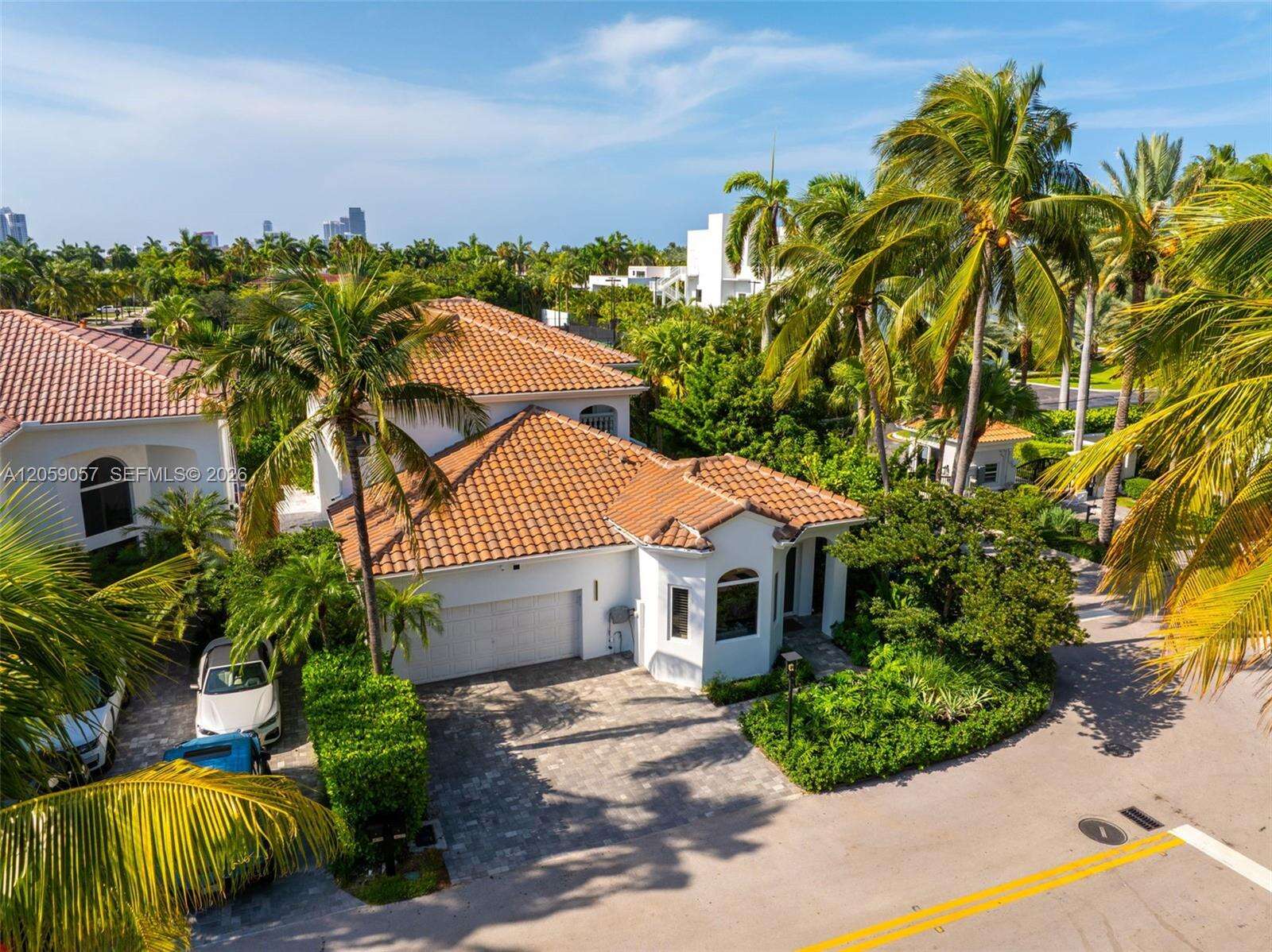 4027 194th Trl, Sunny Isles Beach, FL 33160+Den - For Sale photo 2