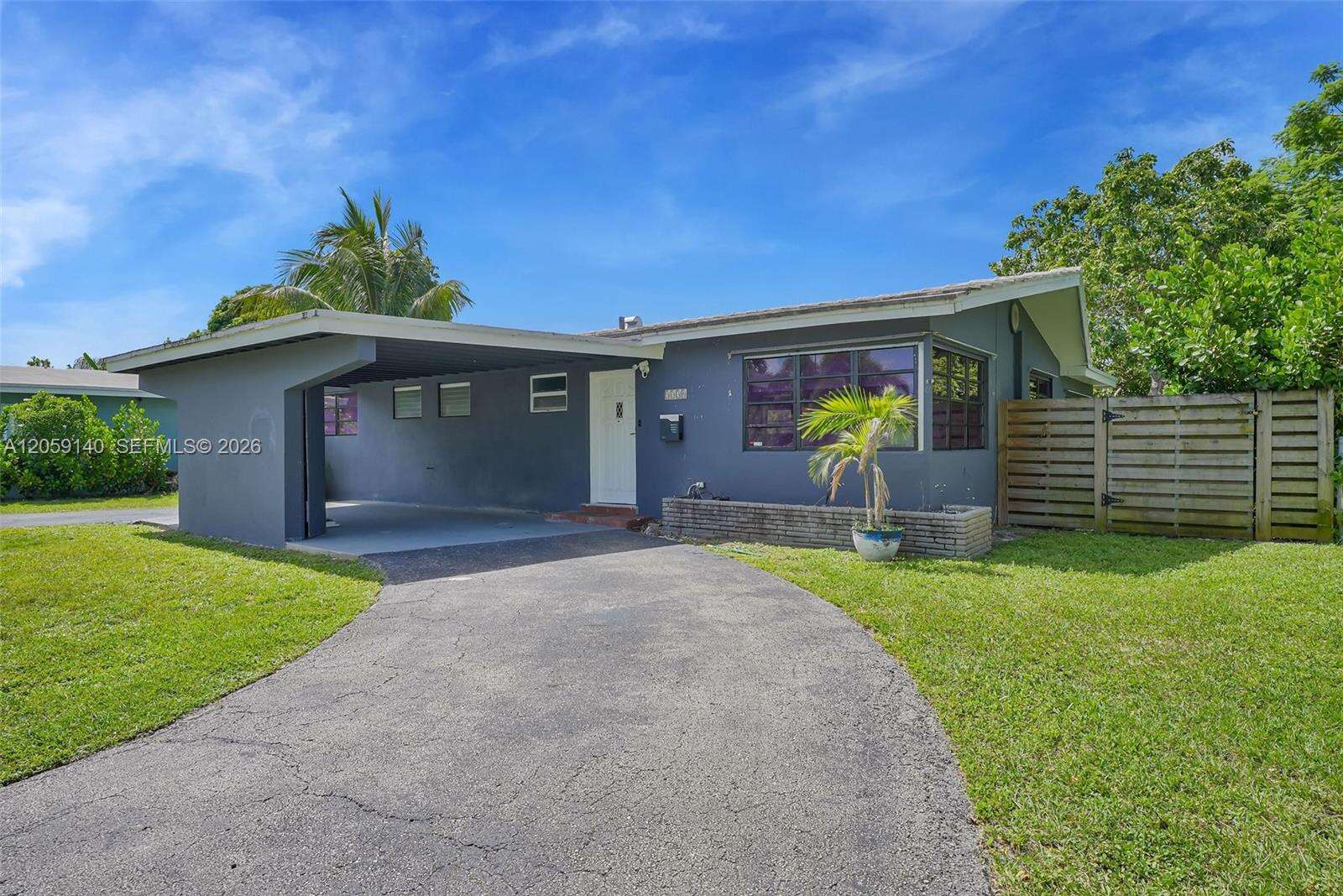 3338 Cleveland St, Hollywood, FL 33021 - For Sale photo 2