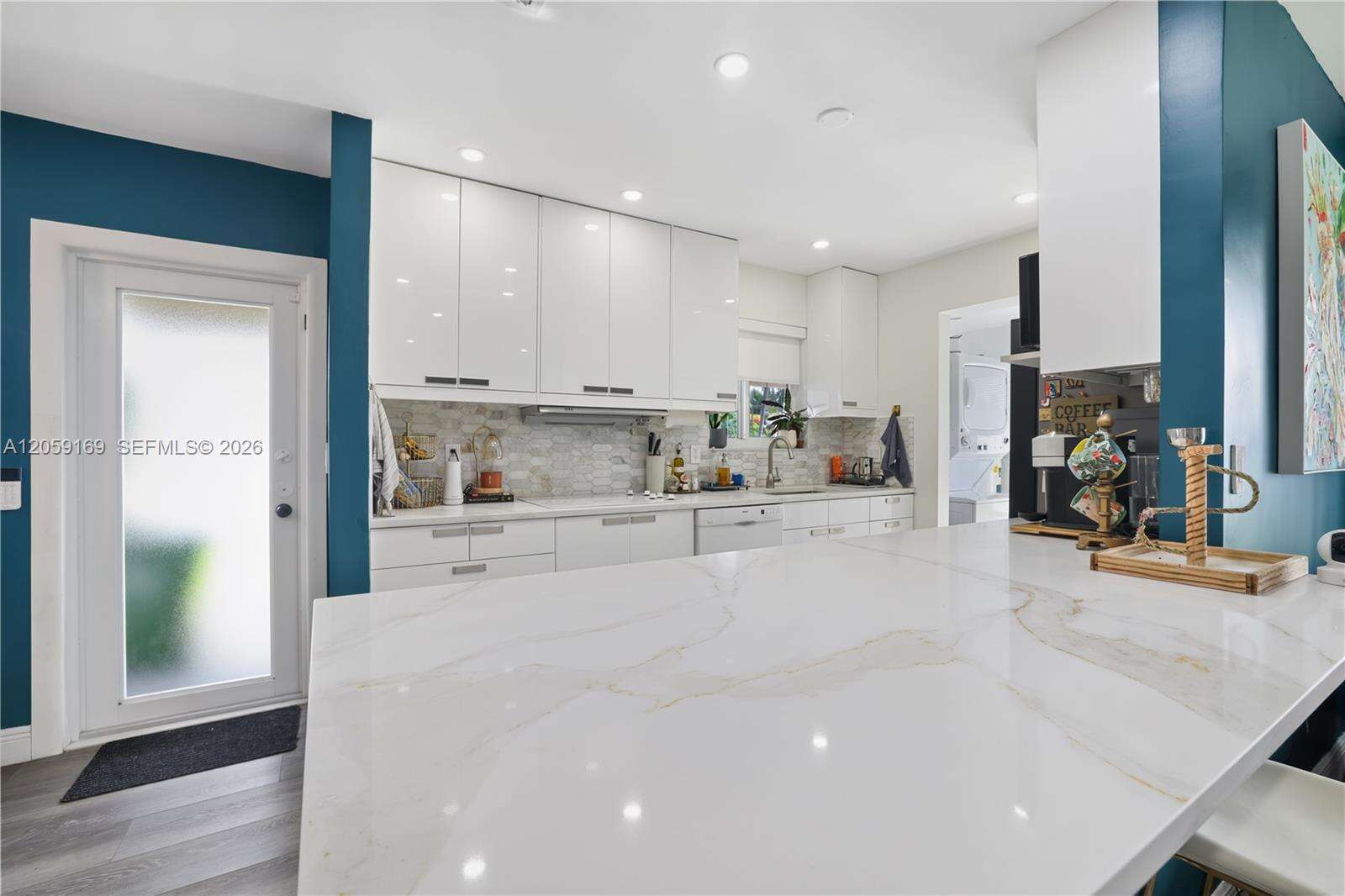 Hallandale Beach, FL 33009 - For Sale photo 6