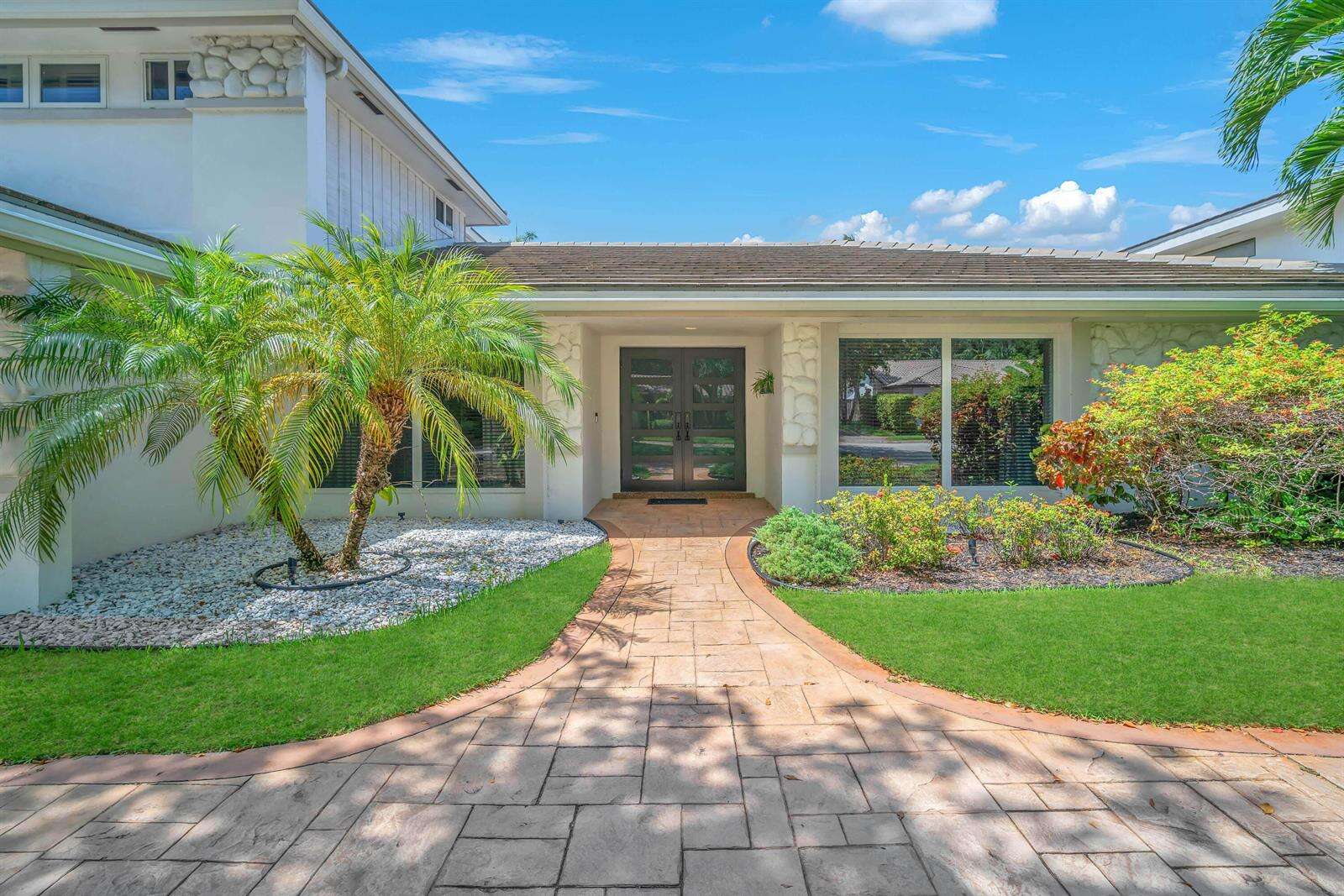 3161 36th, Hollywood, FL 33021 - For Sale photo 2