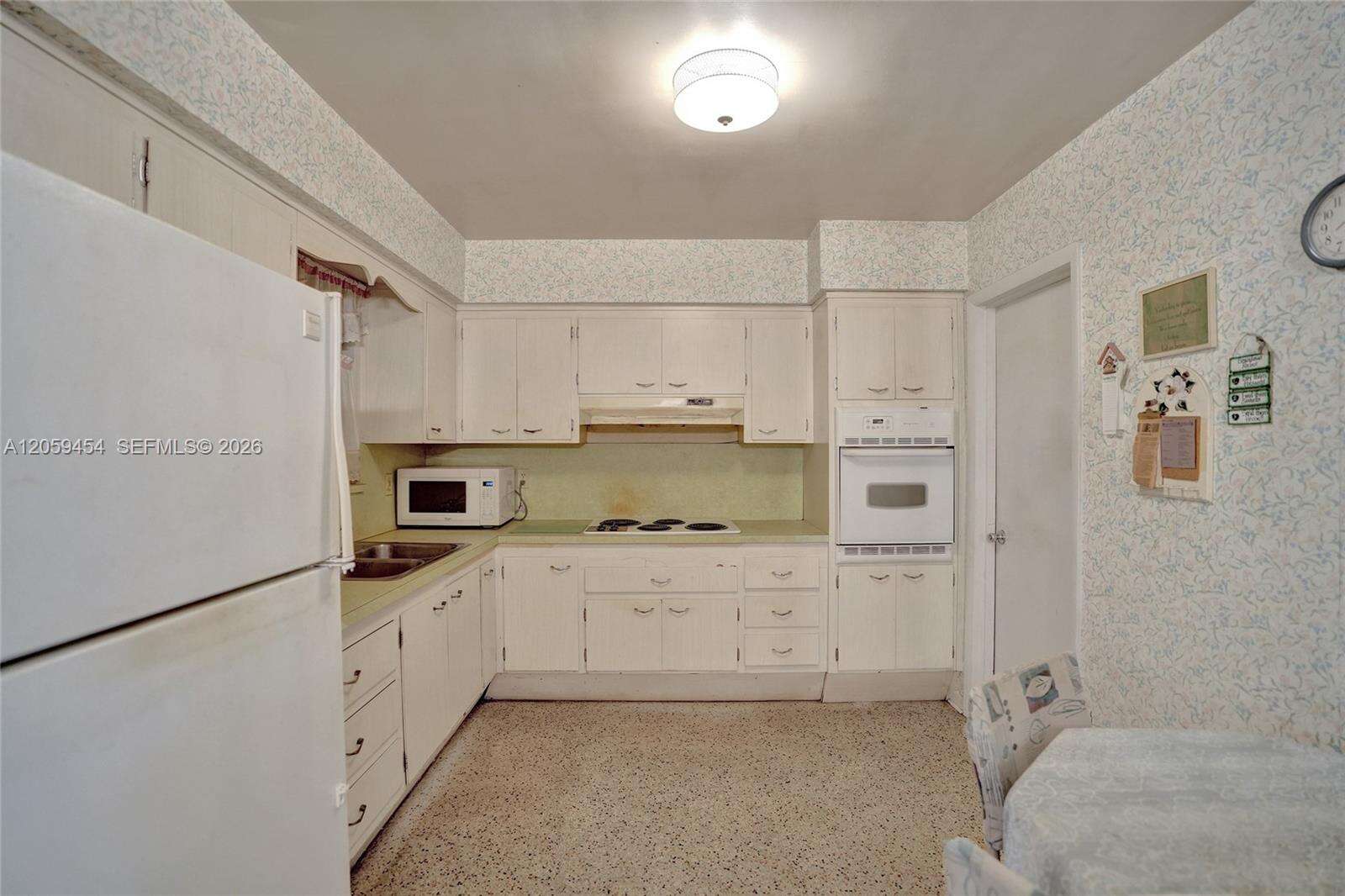 420 71st Way, Pembroke Pines, FL 33023 - For Sale photo 13