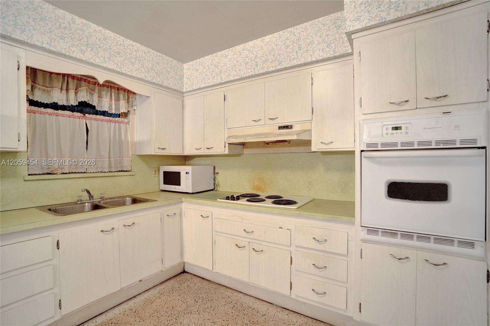 420 71st Way, Pembroke Pines, FL 33023 - For Sale photo 15