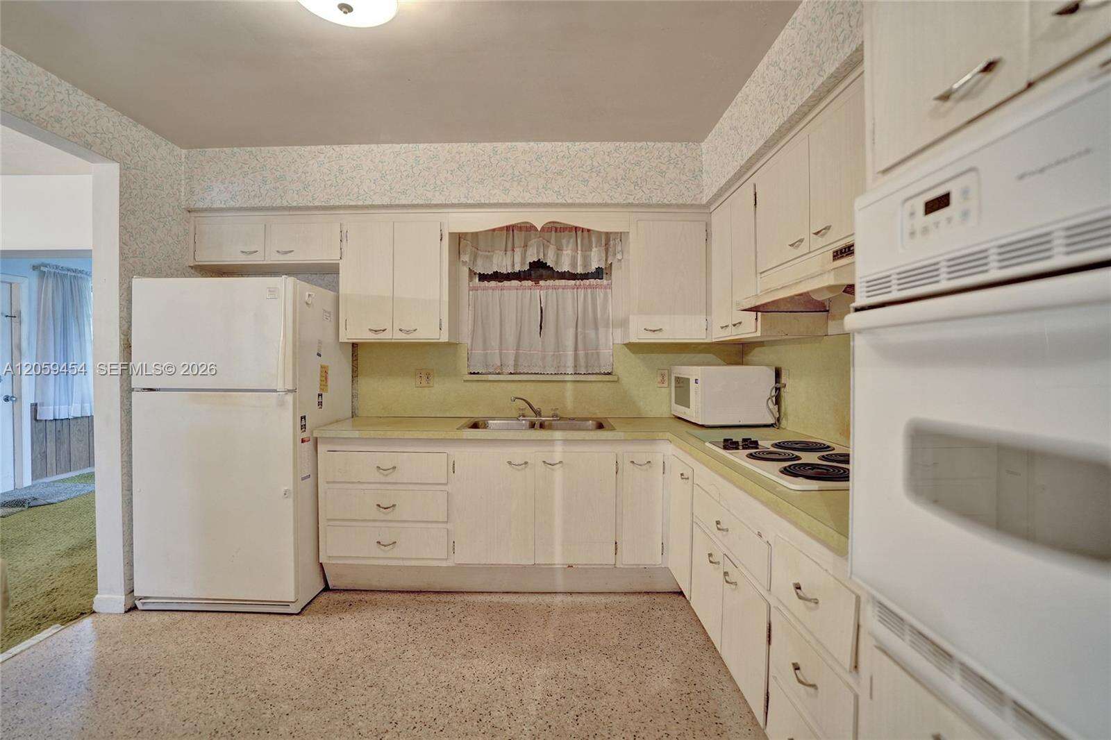 420 71st Way, Pembroke Pines, FL 33023 - For Sale photo 16