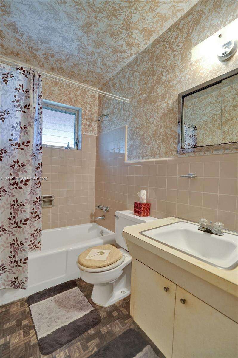 420 71st Way, Pembroke Pines, FL 33023 - For Sale photo 27