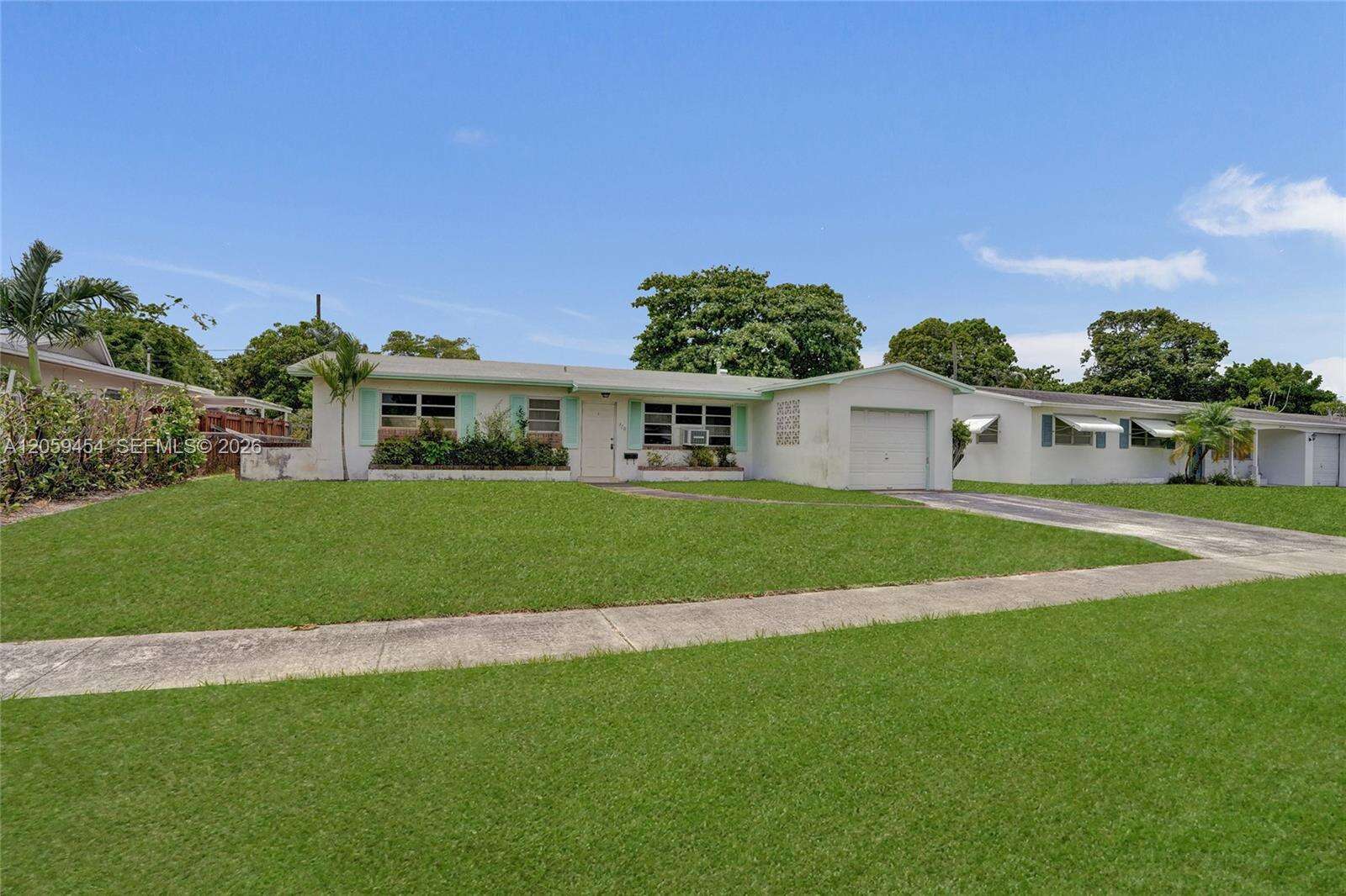 420 71st Way, Pembroke Pines, FL 33023 - For Sale photo 4