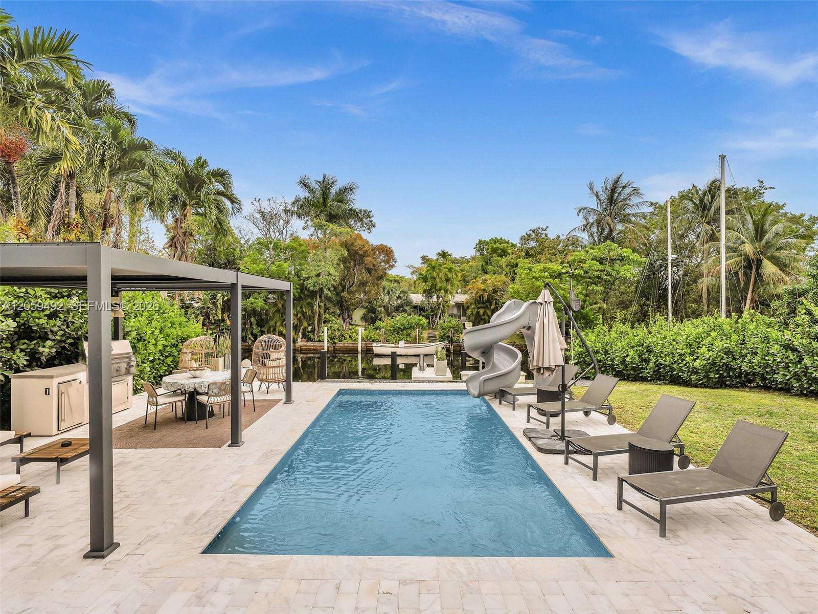 2448 Okeechobee Ln, Fort Lauderdale, FL 33312 - For Sale photo 2