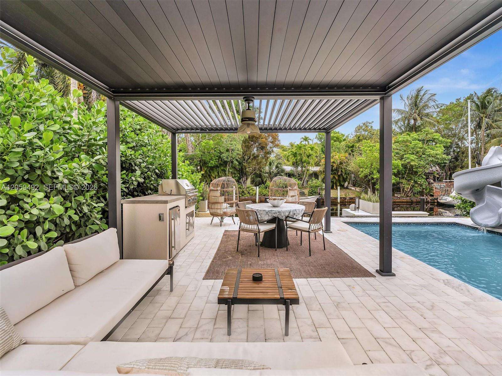 2448 Okeechobee Ln, Fort Lauderdale, FL 33312 - For Sale photo 5