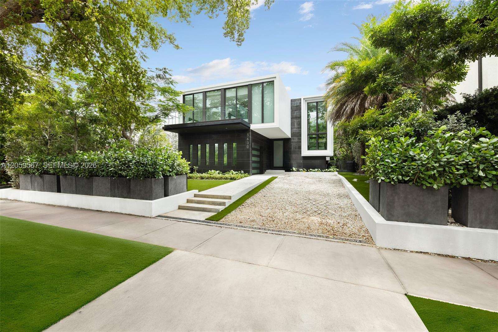 5630 Pine Tree Dr, Miami Beach, FL 33140 - For Sale photo 1