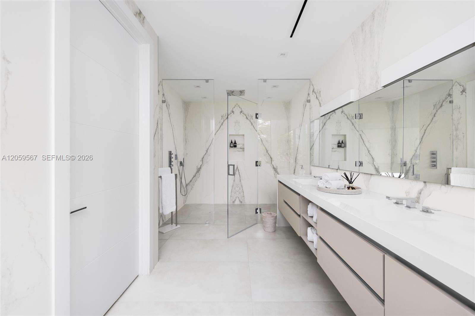 5630 Pine Tree Dr, Miami Beach, FL 33140 - For Sale photo 17
