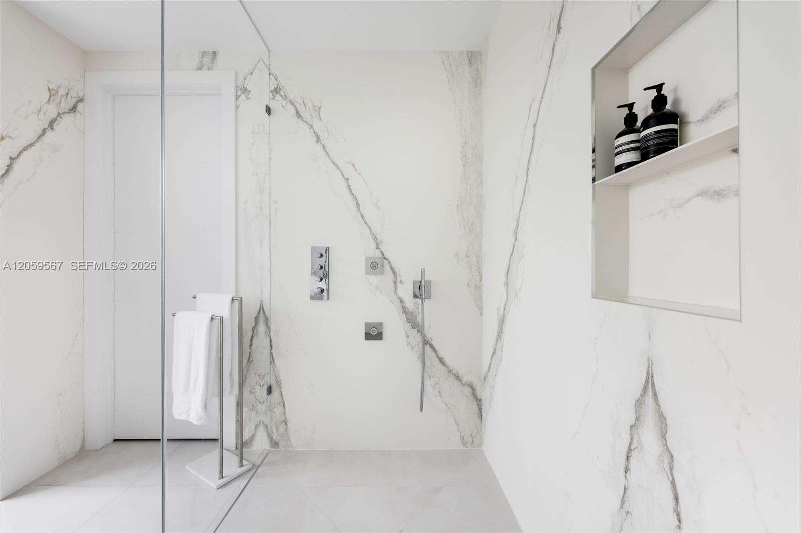 5630 Pine Tree Dr, Miami Beach, FL 33140 - For Sale photo 19