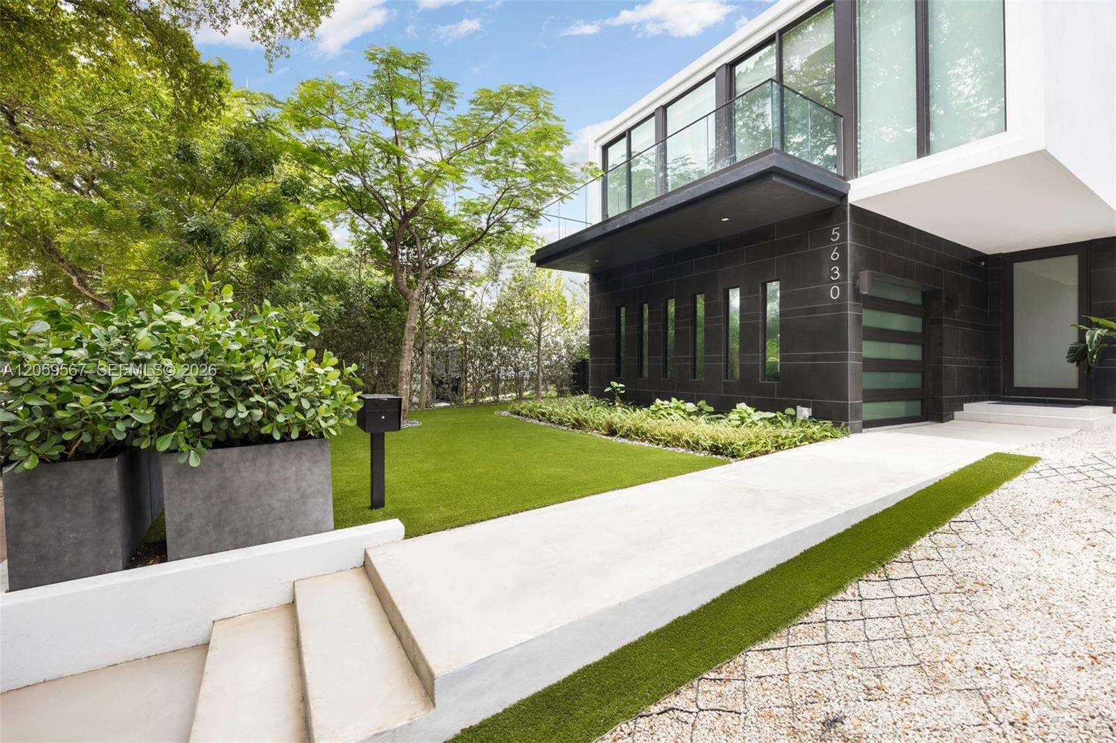 5630 Pine Tree Dr, Miami Beach, FL 33140 - For Sale photo 3