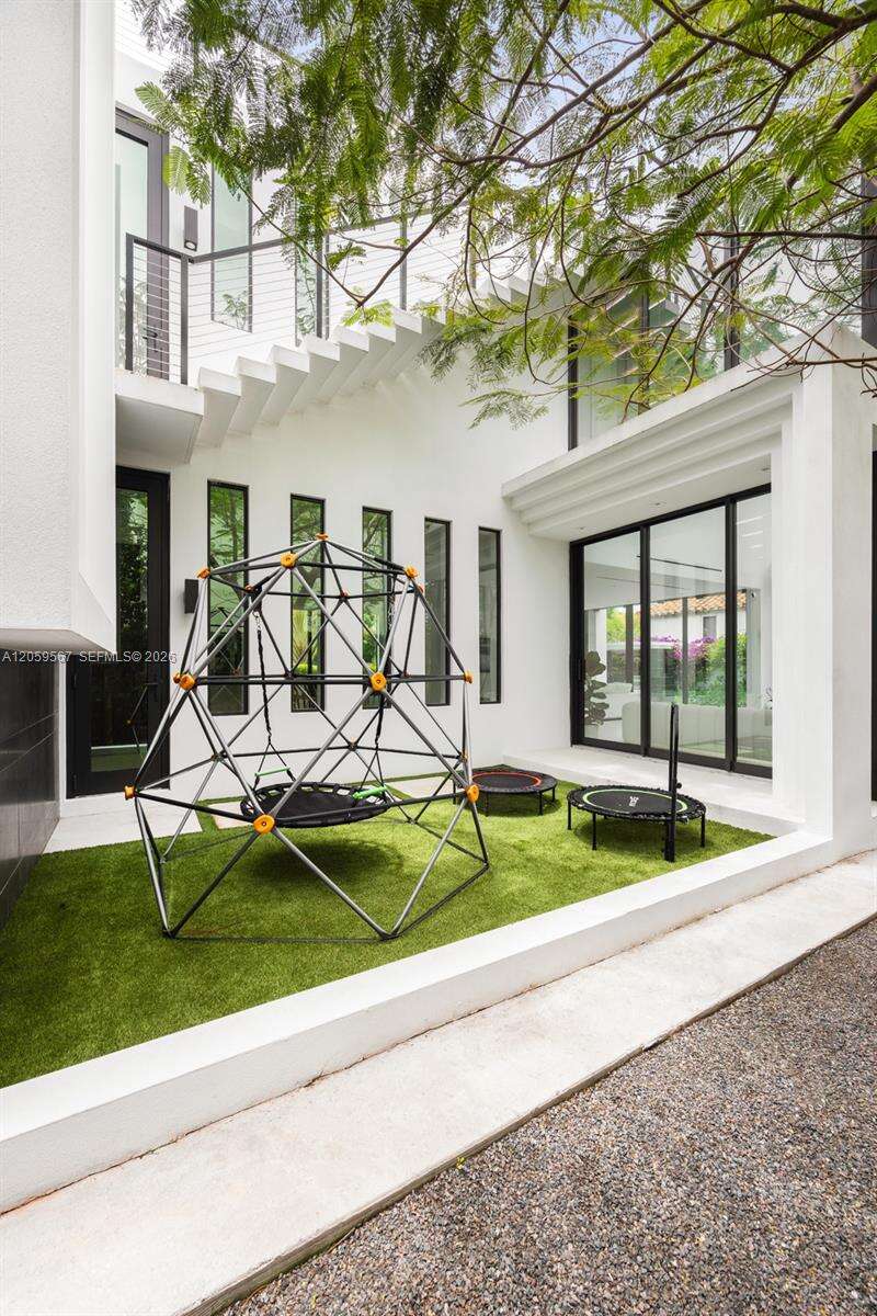 5630 Pine Tree Dr, Miami Beach, FL 33140 - For Sale photo 38